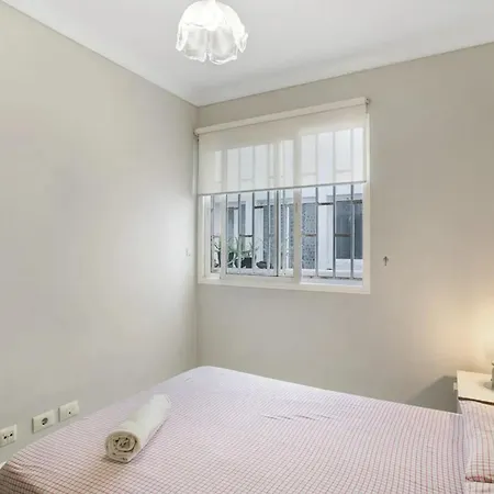 Spacious In 85 M² With Wifi Apartment